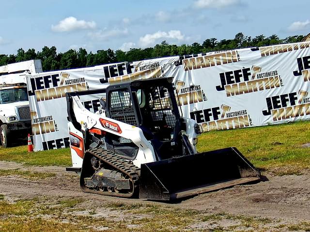 Image of Bobcat T76 equipment image 2