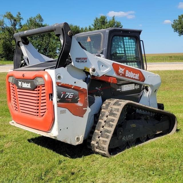 Image of Bobcat T76 equipment image 4