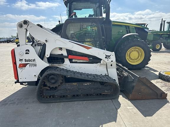 Image of Bobcat T770 equipment image 3