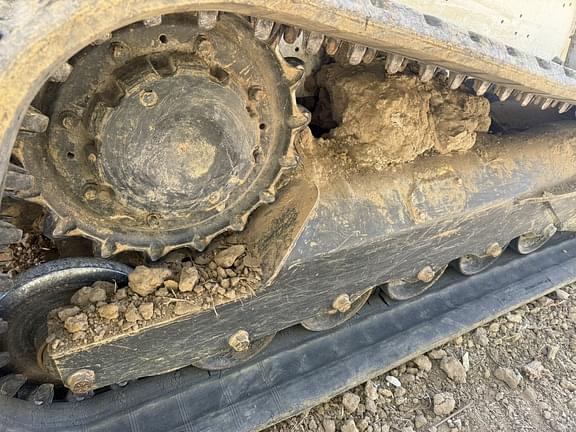 Image of Bobcat T770 equipment image 2