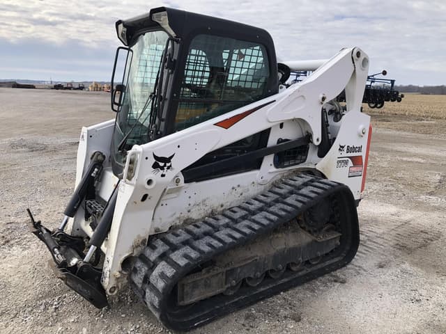 Image of Bobcat T770 equipment image 3