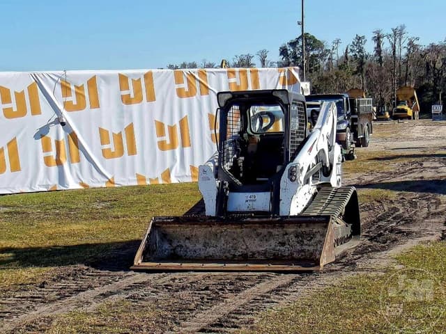 Image of Bobcat T770 equipment image 1