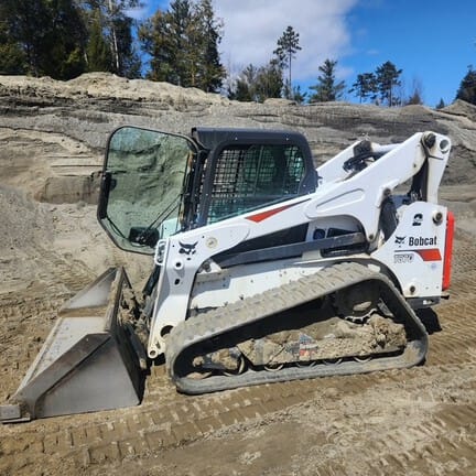 2020 Bobcat T870 Equipment Image0