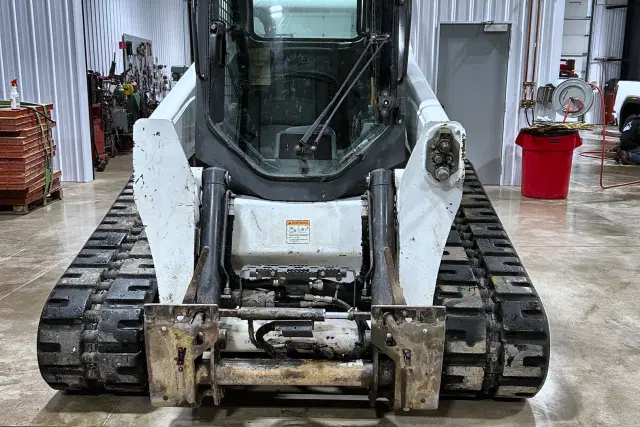 Image of Bobcat T870 equipment image 4