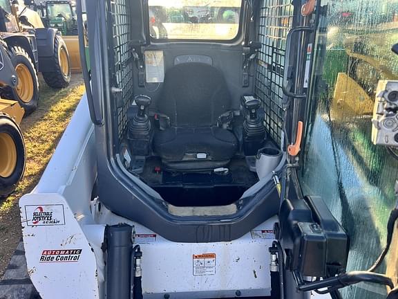 Image of Bobcat T870 equipment image 4