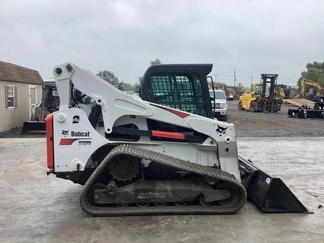 Image of Bobcat T870 equipment image 4