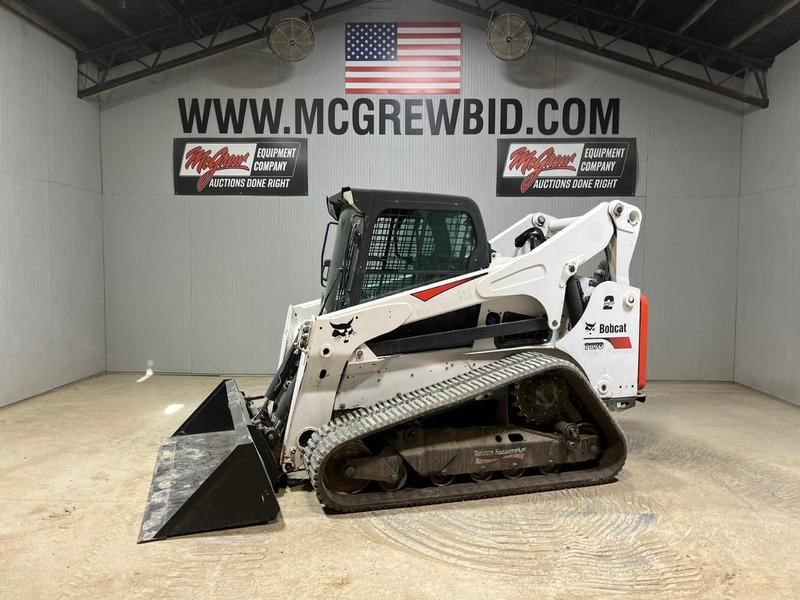 2020 Bobcat T870 Equipment Image0