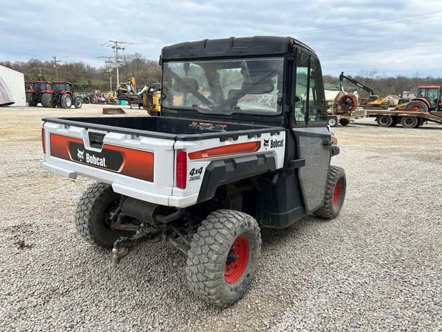 Image of Bobcat UV34 equipment image 3