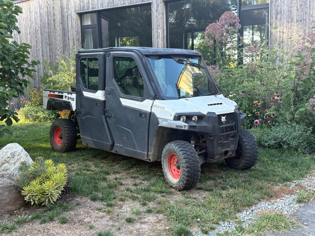 Image of Bobcat UV34XL equipment image 1