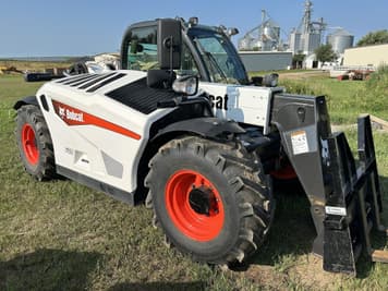 Main image Bobcat V519
