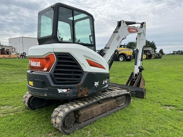 Image of Bobcat E42 equipment image 3