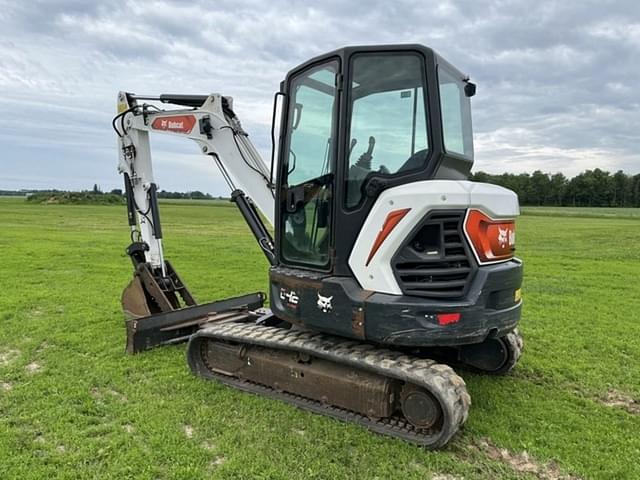 Image of Bobcat E42 equipment image 2