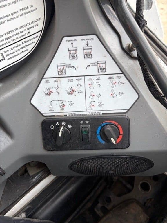 Image of Bobcat S570 equipment image 2