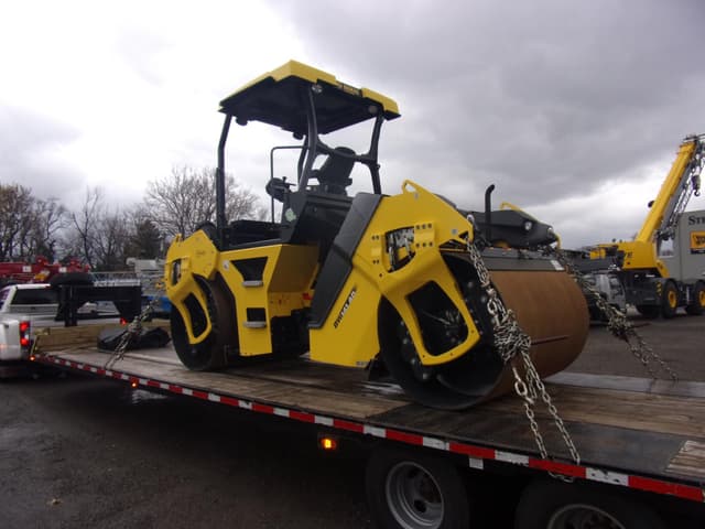 Image of Bomag BW141AD-5 equipment image 2
