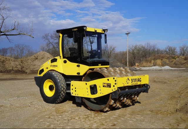 Image of Bomag BW177D-5 equipment image 4