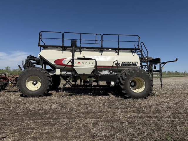Image of Bourgault 3320-76 equipment image 2