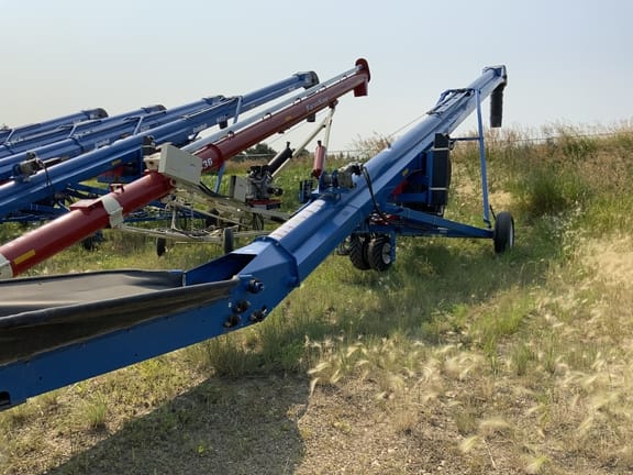 2020 Brandt 1547LP+ Equipment Image0