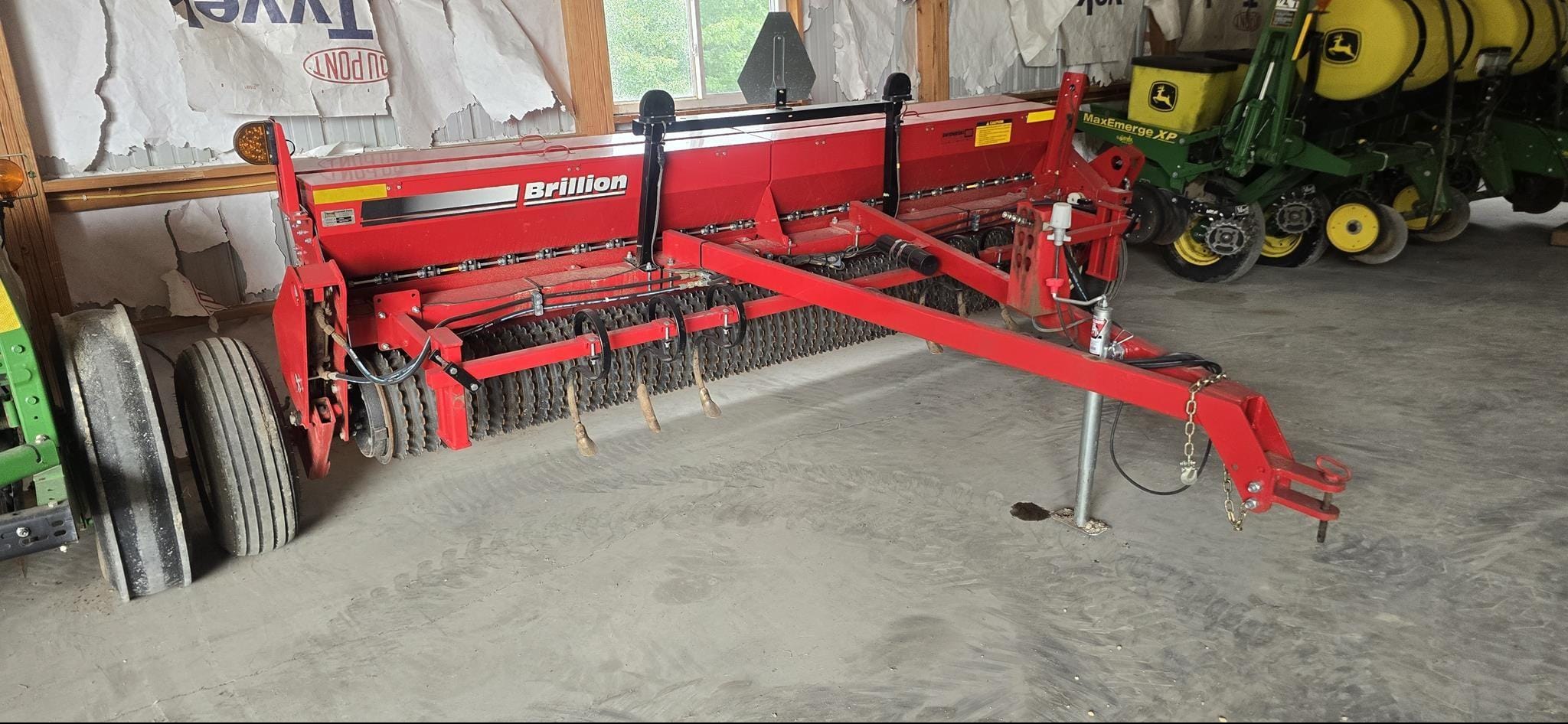 2020 Brillion SSB12 Equipment Image0