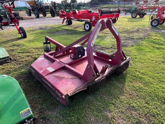 2020 Brown 672HD Equipment Image0