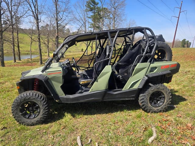 Image of Can-Am Commander 800R equipment image 4
