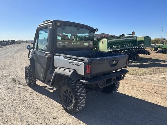 Image of Can-Am Defender Limited HD10 equipment image 2