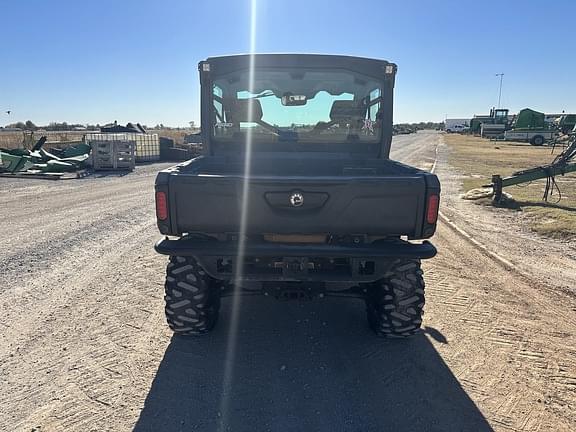 Image of Can-Am Defender Limited HD10 equipment image 3