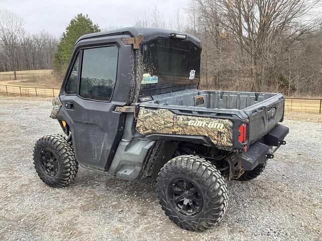 Image of Can-Am Defender HD10 equipment image 2