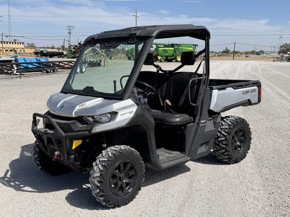 2020 Can-Am Defender HD8 Equipment Image0