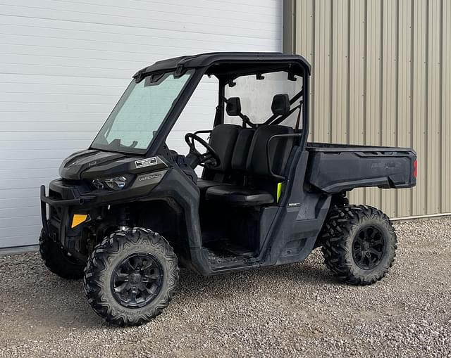 Image of Can-Am Defender HD8 equipment image 1