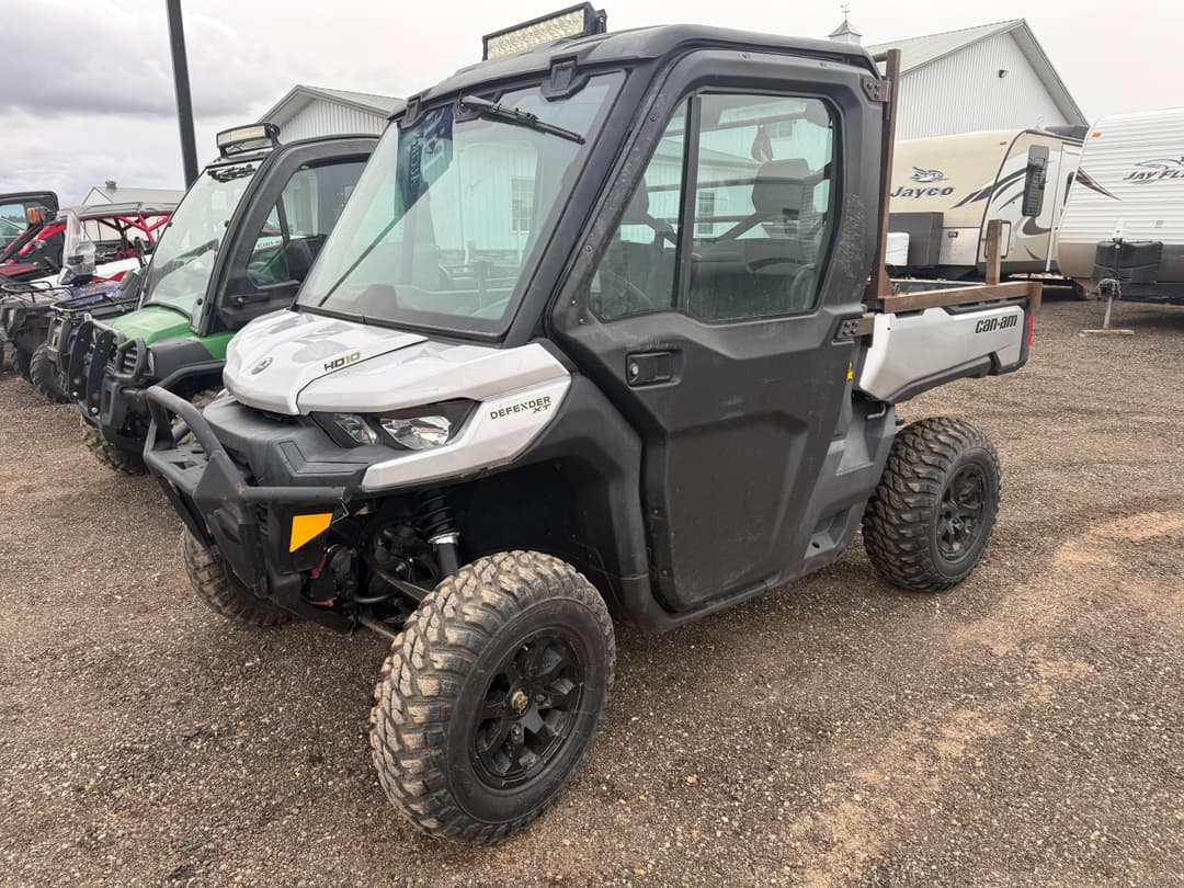 Image of Can-Am Defender XT Primary image
