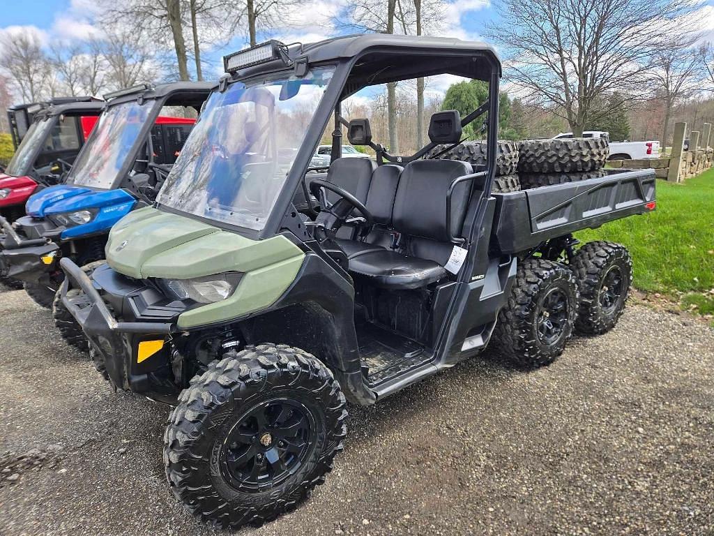Image of Can-Am Defender XT Primary image