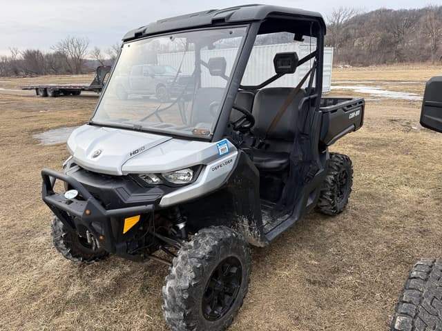 Image of Can-Am HD10 equipment image 2