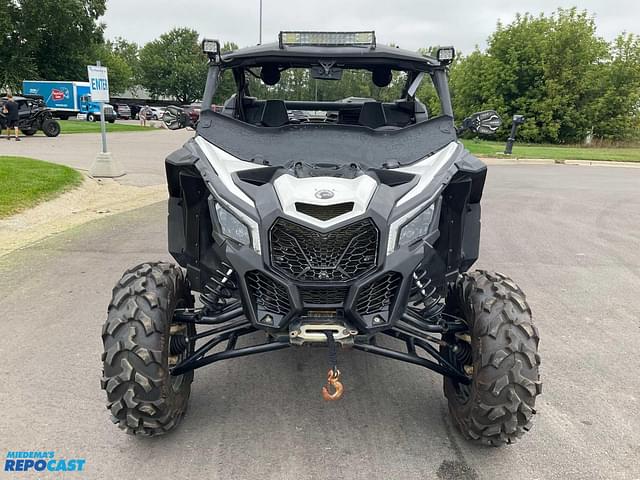 Image of Can-Am Maverick X3 equipment image 1