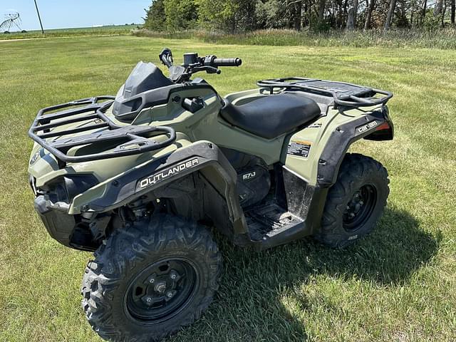 Image of Can-Am Outlander 570 equipment image 2