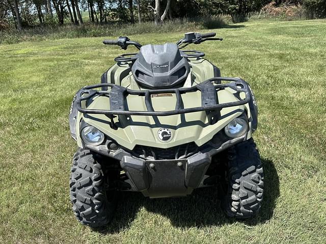 Image of Can-Am Outlander 570 equipment image 1