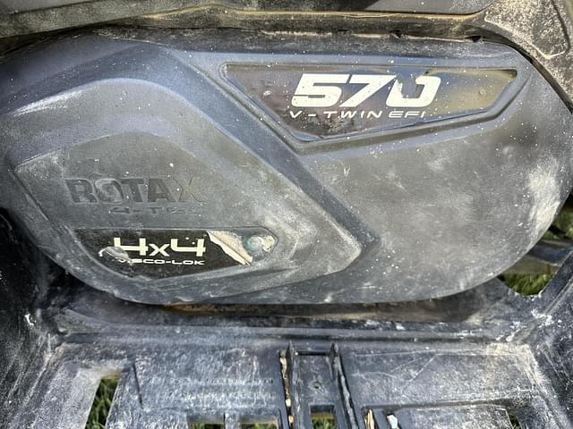 Image of Can-Am Outlander 570 equipment image 3