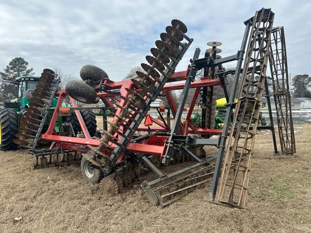 Image of Case 335VT equipment image 3