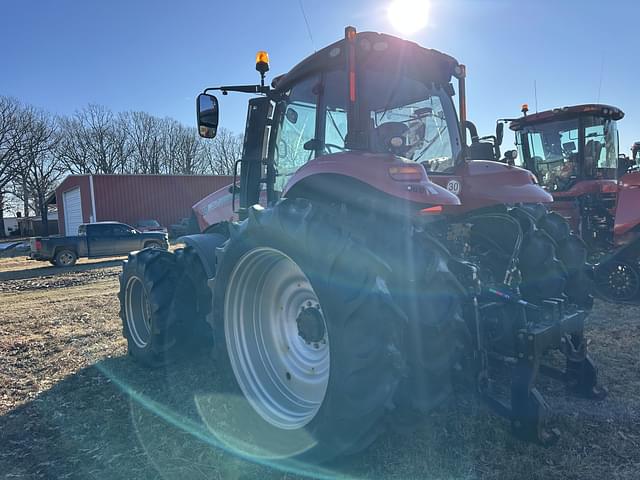 Image of Case IH Magnum 340 equipment image 3