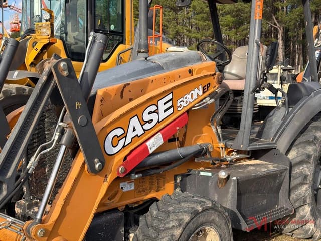 Image of Case 580N equipment image 1