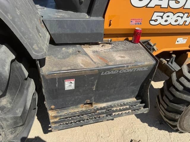 Image of Case 586H equipment image 4