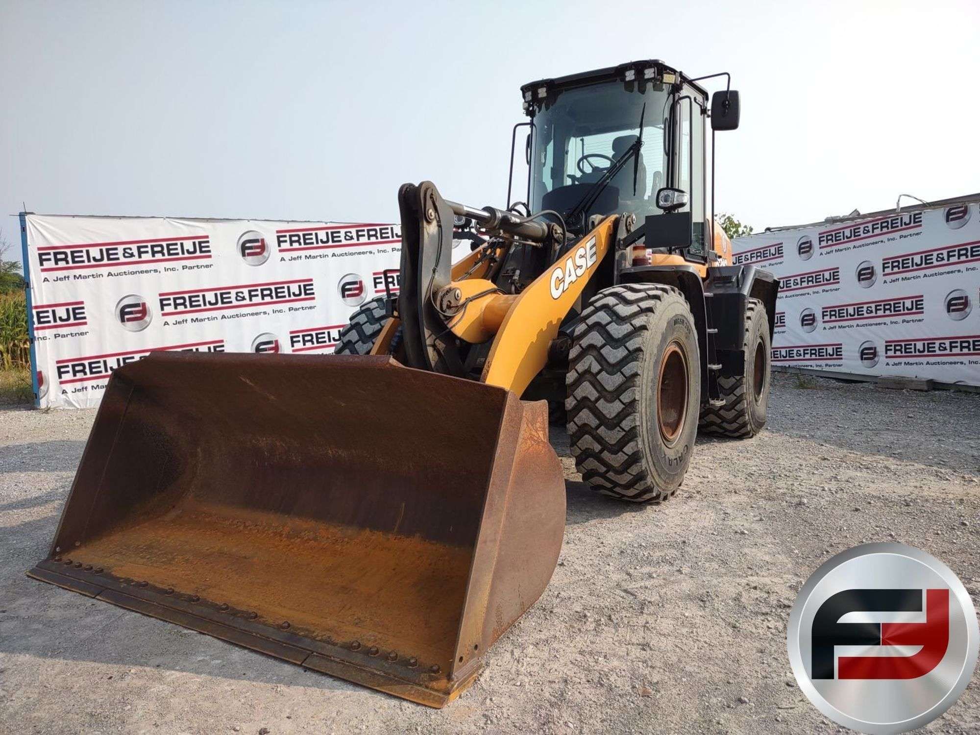 2020 Case 621G XR Equipment Image0