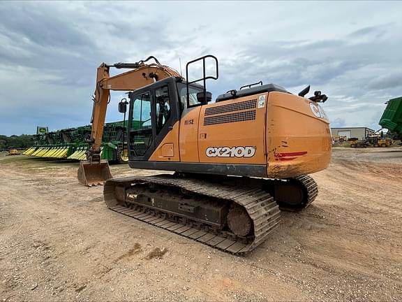 Image of Case CX210D equipment image 2