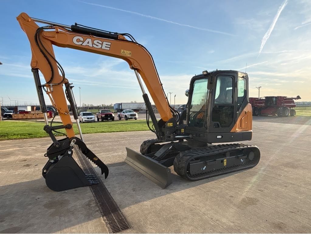 2020 Case CX80C Equipment Image0