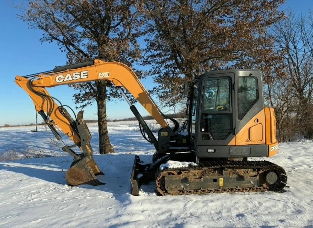 2020 Case CX80C Equipment Image0