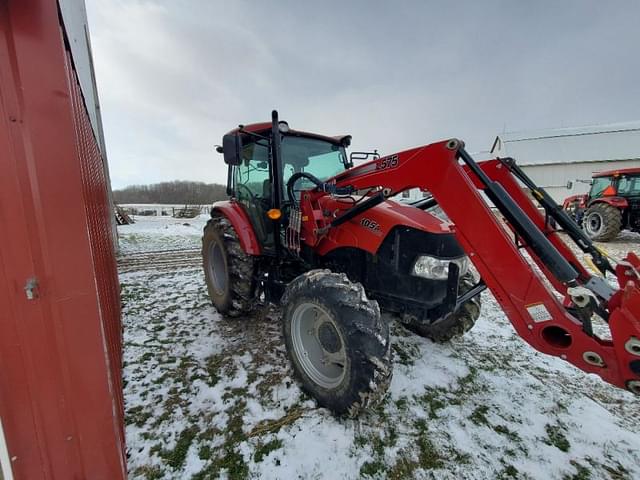 Image of Case IH Farmall 105A equipment image 3