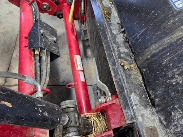 Image of Case IH Farmall 105A equipment image 4