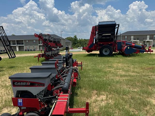 Image of Case IH 1215 equipment image 3