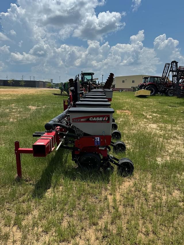 Image of Case IH 1215 equipment image 1