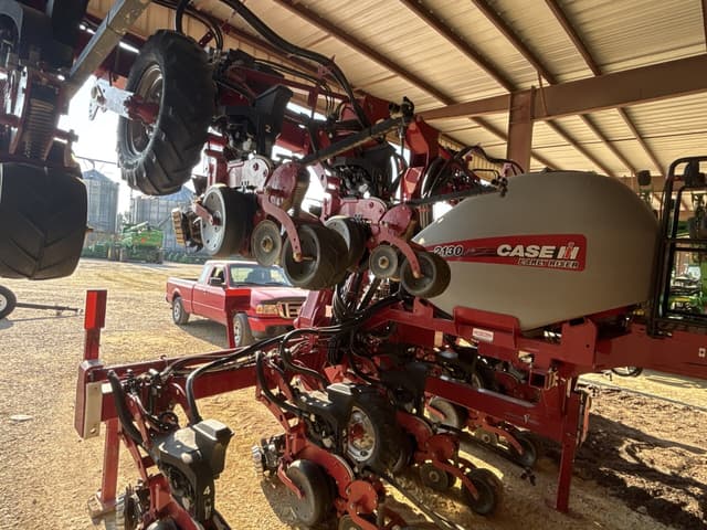 Image of Case IH 2130 equipment image 4