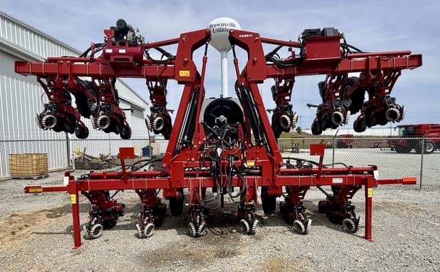 Image of Case IH 2130 equipment image 2